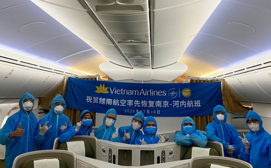 Hàng không Việt lần đầu chở khách đi Trung Quốc sau 5 tháng
