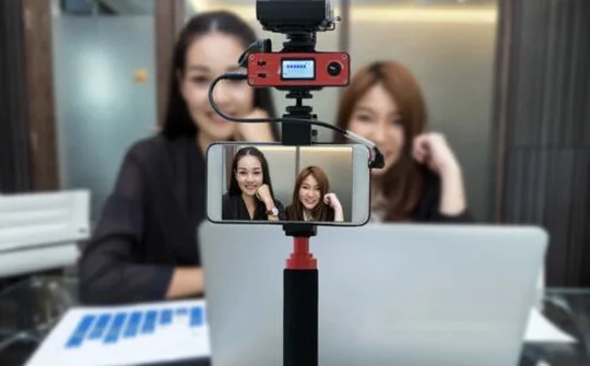 Quốc gia đầu tiên châu Á sắp yêu cầu vlogger phải xin giấy phép mới được đăng video