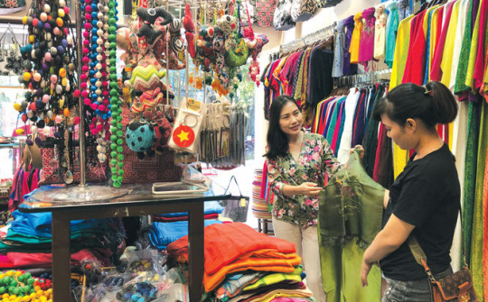 Phát triển sản phẩm làng nghề phục vụ du lịch: Đổi mới, đón đầu cơ hội