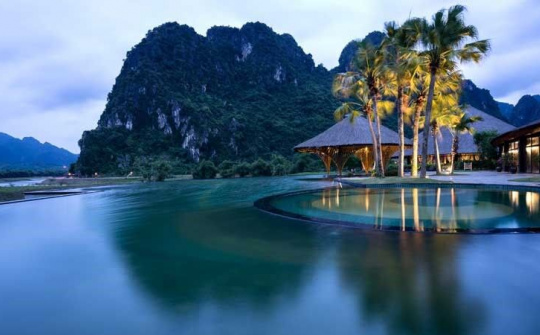 Hòa Bình: Mường Động tươi đẹp cuốn hút khách du lịch