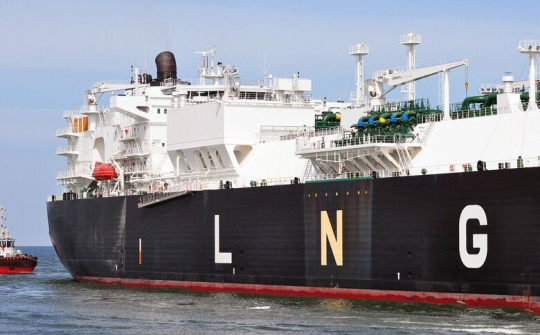 Doanh nghiệp kiến nghị giải pháp nhập năng lượng sạch LNG vào Việt Nam