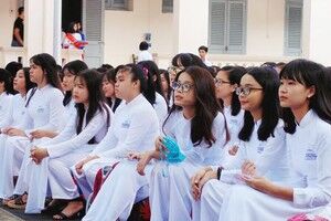 Đánh giá tổng thể về trường chuyên, đề ra định hướng căn bản