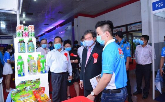 Khai mạc Hội chợ triển lãm “Tôn vinh hàng Việt năm 2020”