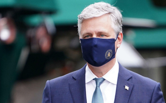 Mỹ lộ điểm yếu khi cố vấn an ninh nhiễm nCoV