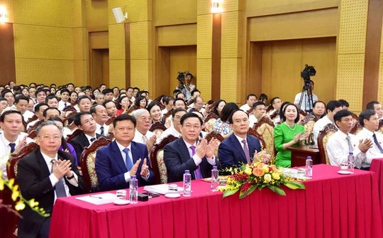 Xây dựng huyện Đông Anh thành quận giàu đẹp, văn minh, hiện đại
