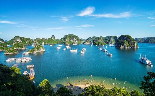 Vịnh Hạ Long trong danh sách 50 kỳ quan thiên nhiên đẹp nhất thế giới