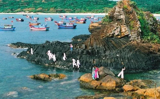 Việt Nam là điểm sáng du lịch trong khu vực