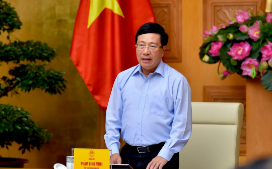 Kiên quyết đấu tranh với vi phạm chủ quyền, chống phá ta về dân chủ