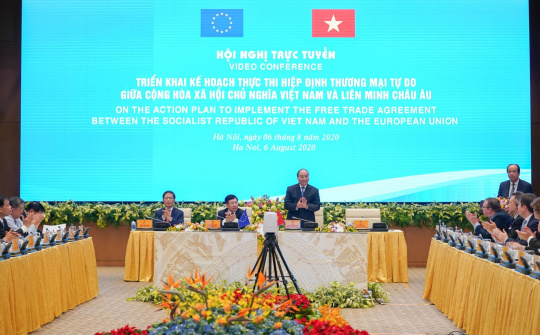 Cầu khỉ, cao tốc và Corona