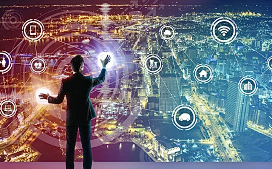 Gắn chuyển đổi số với nền tảng công nghệ Việt