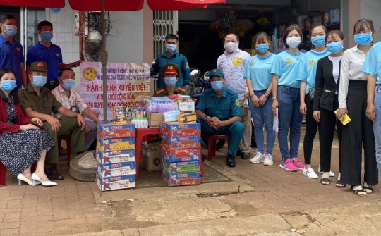 Chung tay phòng chống dịch Covid-19