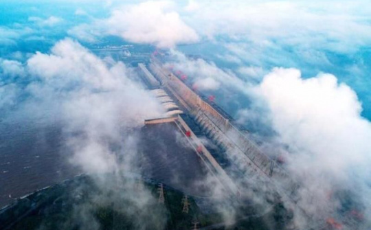 Đập Tam Hiệp ứng phó lưu lượng nước lũ cao kỷ lục đang đổ về