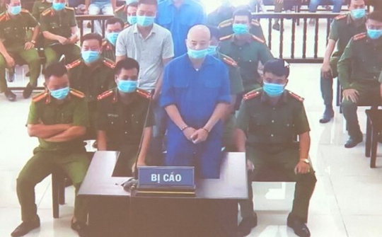 Vụ án vợ chồng Đường 'Nhuệ' đánh phụ xe:  Toà tuyên phạt chồng  3 năm 6 tháng, vợ  3 năm tù