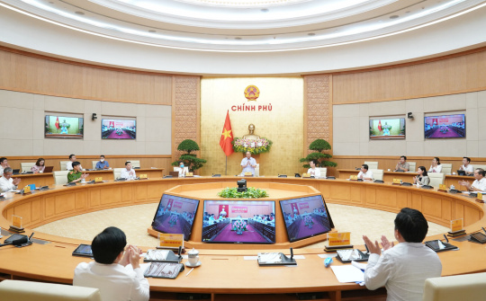 Thủ tướng chủ trì hội nghị trực tuyến về Chính phủ điện tử