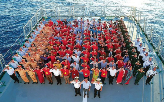 Công tác vận động trí thức của Đảng - Thành tựu và một số vấn đề đặt ra