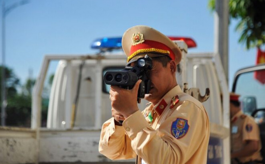 Từ 5/8/2020 CSGT được trang bị thêm một số loại vũ khí khi thi hành nhiệm vụ