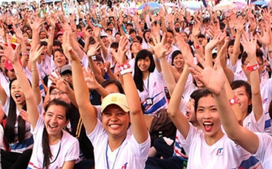 Covid-19: Cần lắm sự cẩn trọng của giới trẻ để đẩy lùi đại dịch