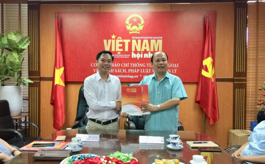 Việt Nam hội nhập đồng hành cùng Development The World