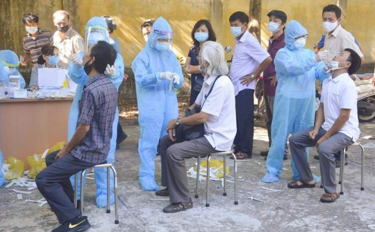 Quảng Nam: Xét nghiệm Covid-19 cho hơn 200 nhà báo, phóng viên
