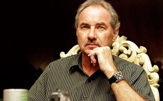 HLV Alfred Riedl: Vì đời là những chuyến đi…