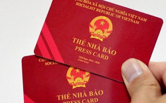 Bộ TT&TT cho phép khai hồ sơ cấp đổi thẻ nhà báo online