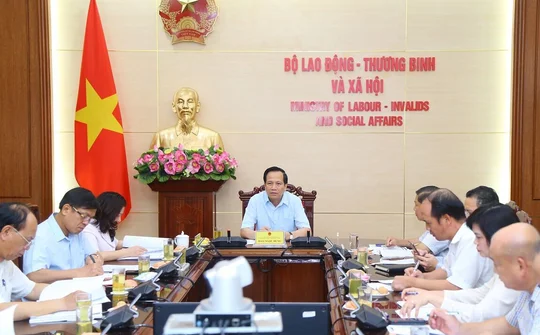 Tuyên dương “Những tấm gương sáng thầm lặng vì cộng đồng”