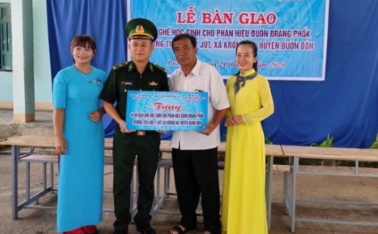 Bộ đội Biên phòng Đắk Lắk: Hết lòng với trẻ em vùng biên