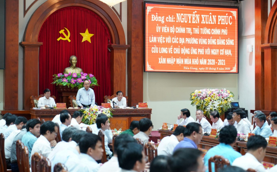 Phải có tầm nhìn dài hạn hơn chứ không phải nóng đâu phủi đó, đối phó từng năm