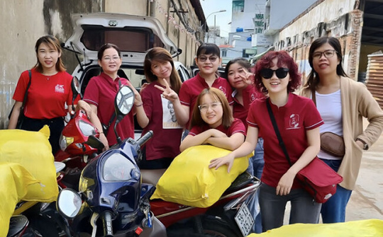 Ấm áp chương trình “Trung Thu yêu thương cùng LaLa Team”