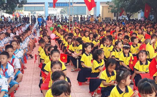 Nghệ An: Trường Tiểu học Đội Cung, Thành phố Vinh khai giảng năm học mới