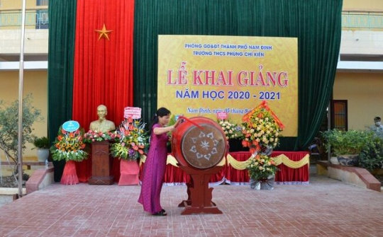 TP.Nam Định: Trường THCS Phùng Chí Kiên khai giảng năm học mới