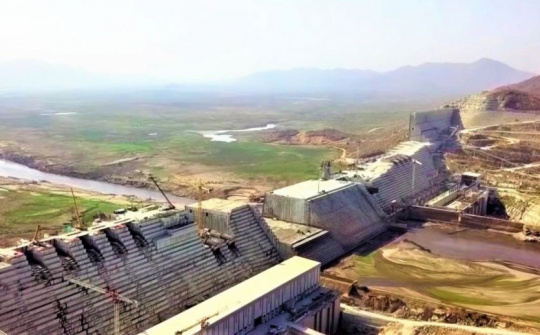 Nhận định của học giả Nga về ba cuộc chiến có nguy cơ nổ ra trong tương lai gần