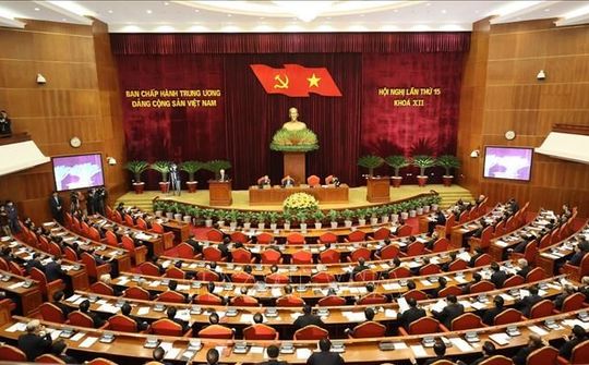 Bế mạc Hội nghị Trung ương 15
