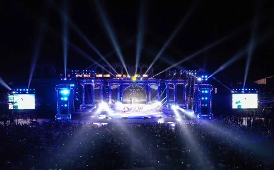 Khán giả cuồng say với đại tiệc hoành tráng chưa từng có New Year Countdown 2021 Nam Phú Quốc