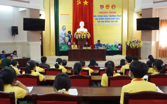 Kon Tum: Đối thoại giữa HĐND tỉnh với Hội đồng Trẻ em tỉnh