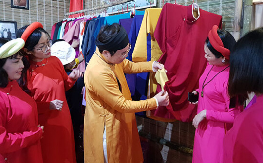 Thành phố Hồ Chí Minh: Tổ chức lễ hội Tết Việt 2021