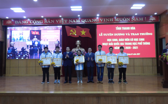 Thanh Hóa: Tuyên dương, trao thưởng học sinh, giáo viên có học sinh đoạt giải Quốc gia