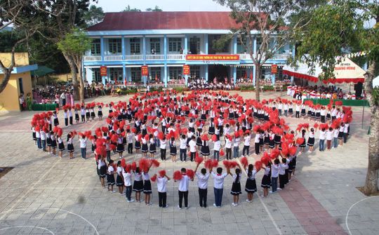 Trường Tiểu học Luận Thành: Bông hoa đẹp trong ngành Giáo dục huyện Thường Xuân