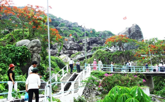 Mê mẩn với Thiên đường du lịch "Tức Dụp Hill"