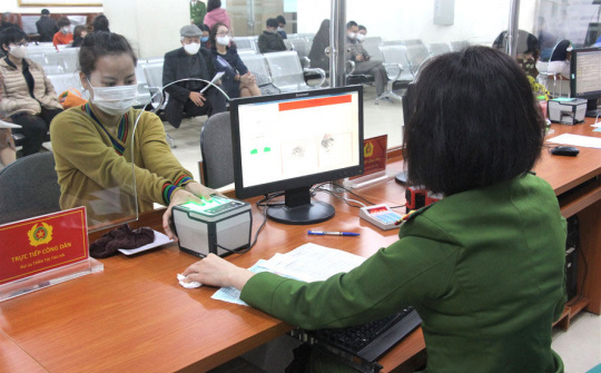 Cấp CCCD mẫu mới từ ngày 1-1-2021: Bảo đảm thuận lợi cho công dân