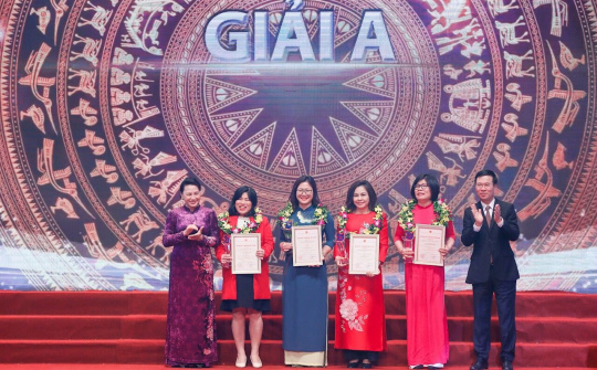 Trao Giải báo chí ‘75 năm Quốc hội Việt Nam’ lần thứ hai