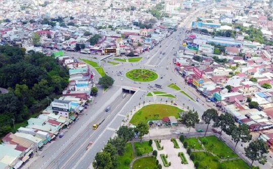 Nghe tiếng xuân về gõ cửa Đồng Nai