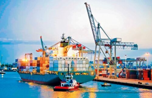 Năm 2021: Ngành công thương đặt mục tiêu duy trì xuất siêu