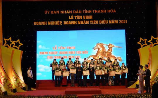 Thanh Hóa: Tôn vinh doanh nghiệp, doanh nhân tiêu biểu năm 2021