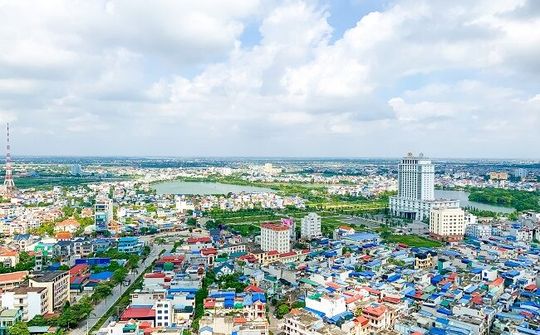 Phát huy truyền thống văn hiến và anh hùng, quyết tâm xây dựng thành phố Nam Định giàu đẹp, văn minh, hiện đại