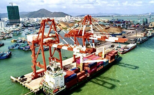 Cảng biển Việt Nam thông thoáng, sẵn sàng đón hàng hoá cuối năm