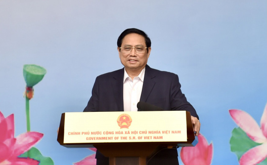 Đất nước biết ơn đội ngũ y tế, lực lượng tuyến đầu chống dịch COVID-19