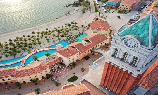 Tuyệt phẩm mới trên những bức tường ở “thị trấn Địa Trung Hải” Nam Phú Quốc