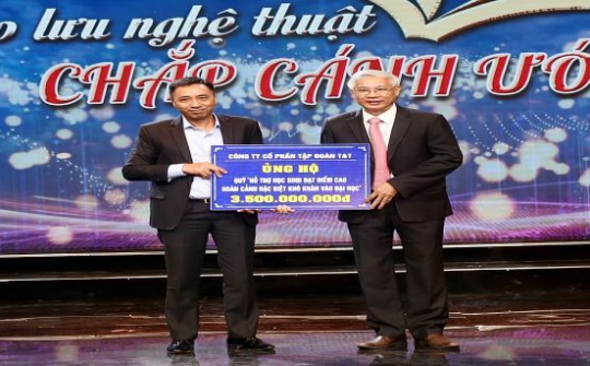 T&T Group hỗ trợ 3,5 tỷ đồng giúp học sinh nghèo học giỏi của tỉnh Hà Tĩnh vào đại học