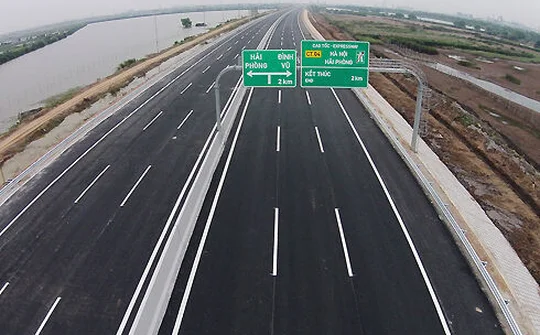 Thí điểm cơ chế, chính sách đặc thù phát triển đường bộ cao tốc